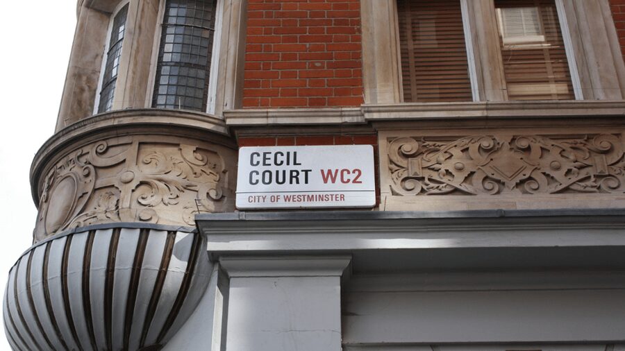 London: Harry Potter Movie Location Tour with an APP - Scotland Yard, Trafalgar Square, and Cecil Court’s Real-Diagon Alley Feel