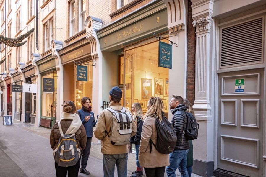 London: Harry Potter Movie Locations Magical Guided Tour - The complimentary mobile app: a smart way to keep the magic going