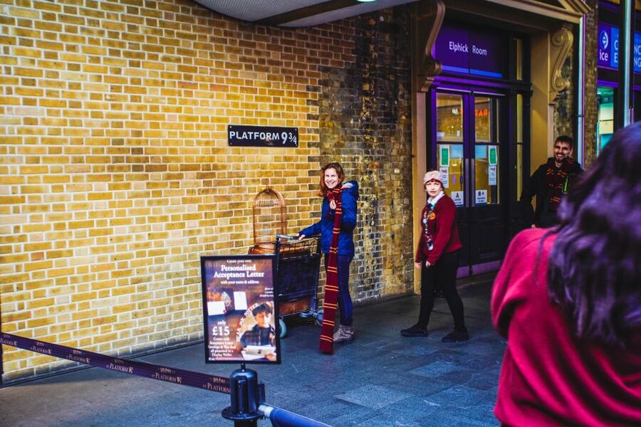 London: Harry Potter Movies Walking Tour (Kids Go Free) - What to Bring (and What Not to Bring) for a Smooth Tour