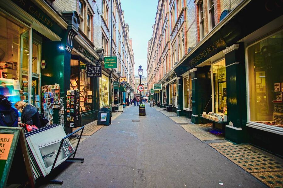 London: Harry Potter Movies Walking Tour (Kids Go Free) - Tube and Potter Streets: Cecil Court and Goodwin’s Court