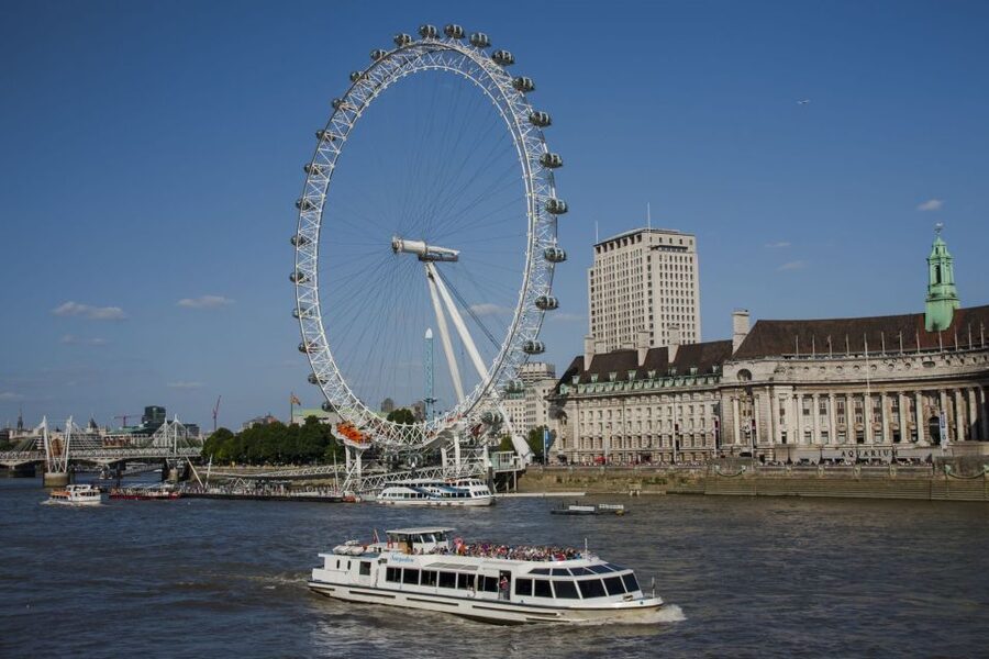 London: Harry Potter Walking Tour and River Thames Cruise - River Thames cruise: the best payoff section if you love landmarks