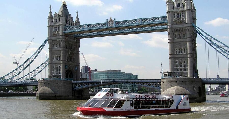 London: Harry Potter Walking Tour and River Thames Cruise - How the 4-hour format actually feels on the ground
