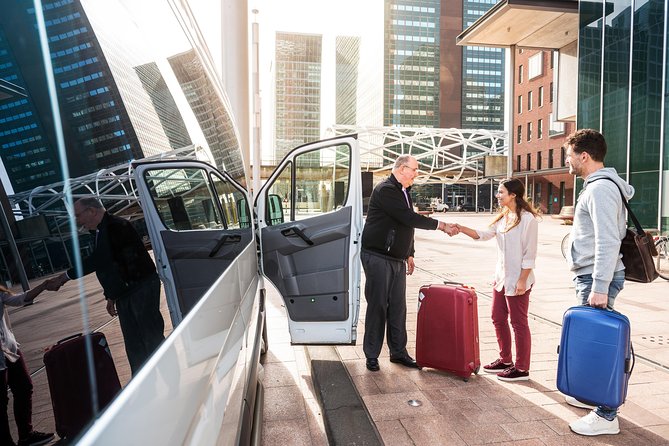 London Heathrow Airport Arrival Transfer (Airport to Southampton Hotel or Address) - Who This Transfer Suits (And Who Should Consider Alternatives)