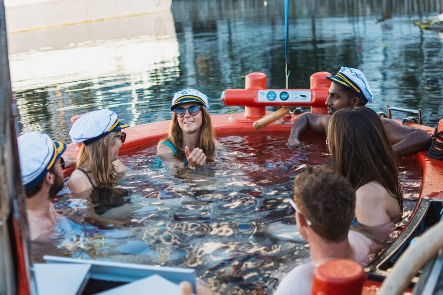 London: Hot Tub Boat Guided Historical Docklands Cruise - Should You Book This Hot Tub Boat Cruise?