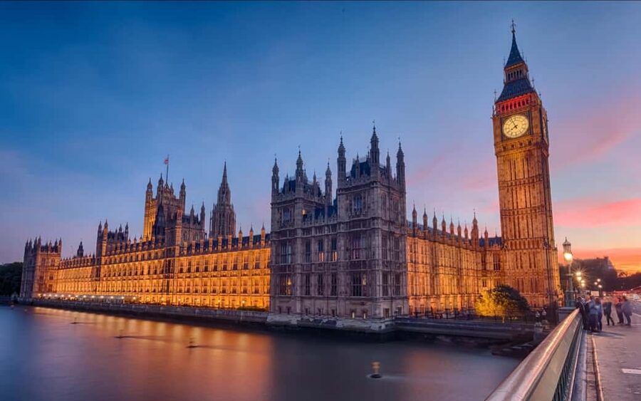 London: Houses of Parliament & Westminster Abbey Guided Tour - Why Westminster Abbey and Parliament in one day makes sense