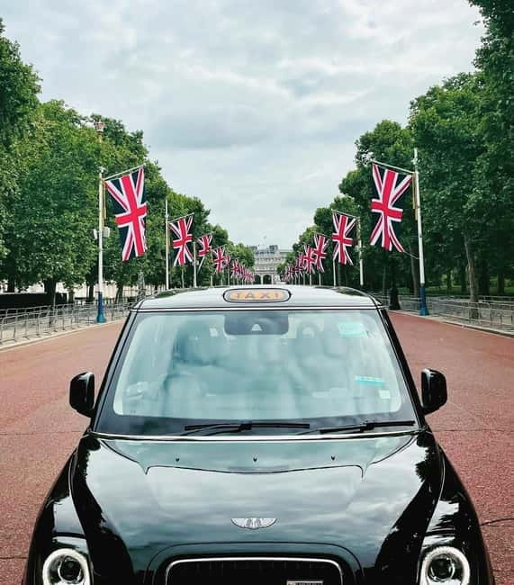 London: Iconic London Taxi Tour - Private 3 hour tour - Why this private electric black cab beats hop-on hop-off buses