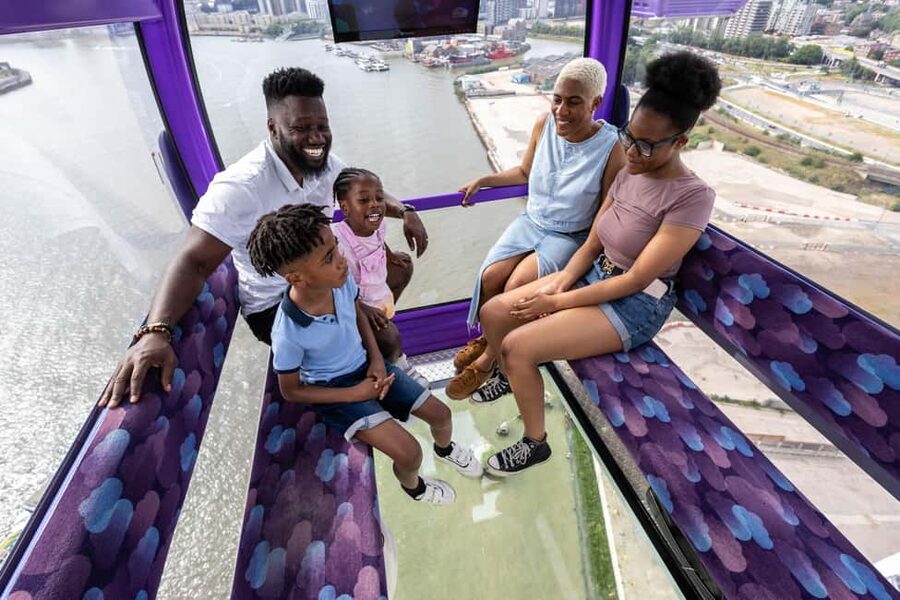London: IFS Cloud Cable Car - Glass Floor Experience - What it feels like to ride the IFS Cloud Cable Car glass floor