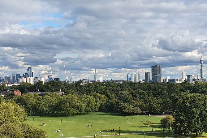 London in a Day Walking Tour from the Tower to Kensington - Covent Garden Lunch Hour: Pub Food Plus a Break from Walking
