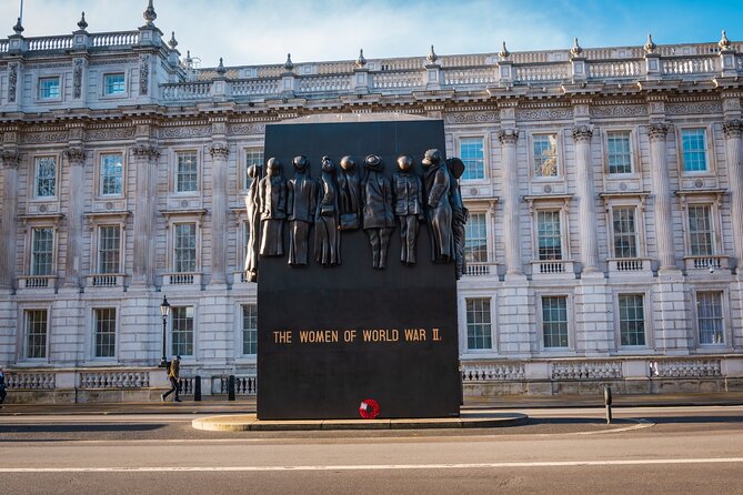 London in WW2 Walking Tour with Churchill War Rooms Visit - Finding the Start at Victoria Embankment (and what the meeting point means)