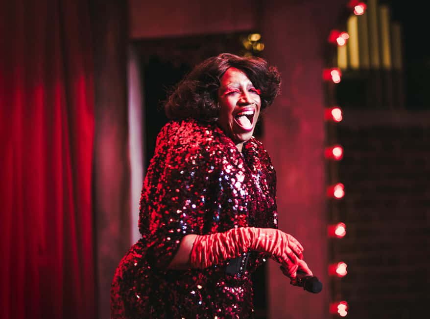 London: International Stand Up Comedy Show, West End - Rules That Affect Your Night (Photos, Smoking, ID, and Drinks)