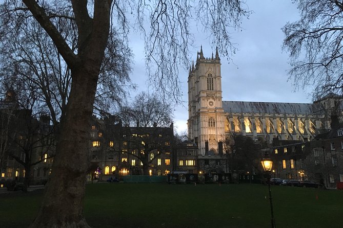 London Introduction Walking Tour - Whitehall, Horse Guards Parade, and Downing Street