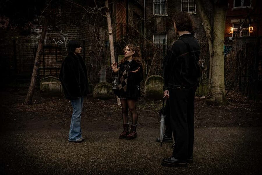 London: Jack the Ripper Night Walking Tour in Whitechapel - Duration and pacing: 2 to 2.5 hours that actually stays focused