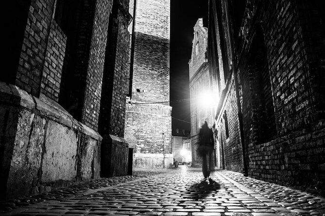 London Jack The Ripper Small-Group Walking Tour - Aldgate East Station (Stop J): the investigation continues