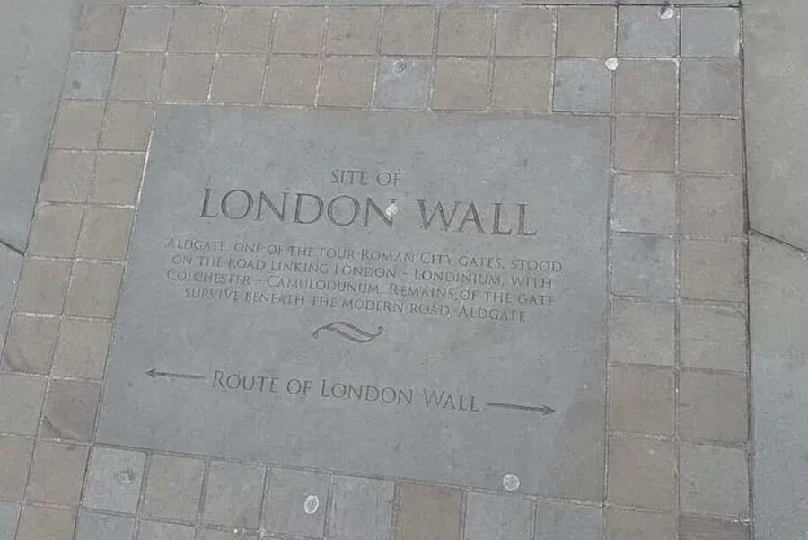 London: Jack the Ripper Tour with Drinks - Back into Whitechapel: walking the key ground