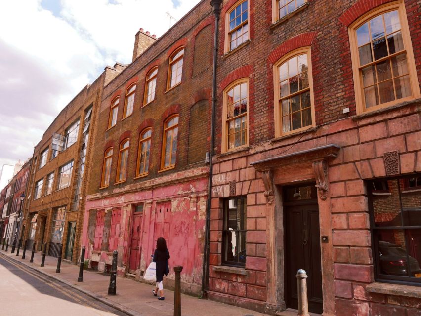 London: Jack The Ripper Tour with Ripper-ologist - Ten Bells at Spitalfields Market: the rumor-heavy finish