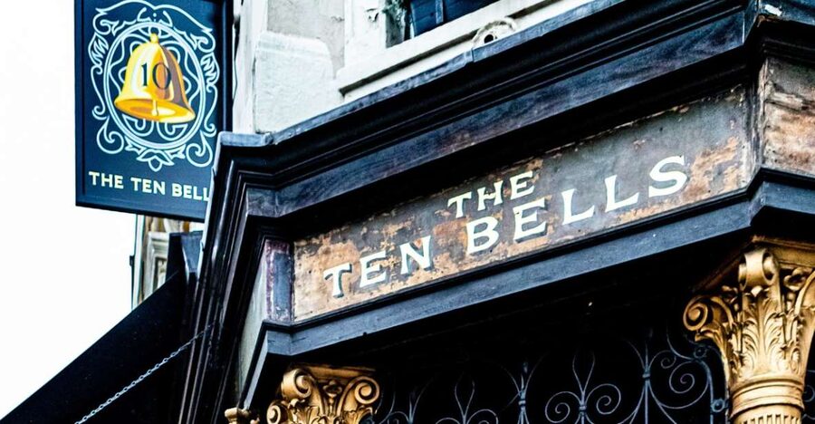 London: Jack the Ripper Walking Tour - How the Tour Works: A Ripperologist, Case Study Photos, and Identity Theories