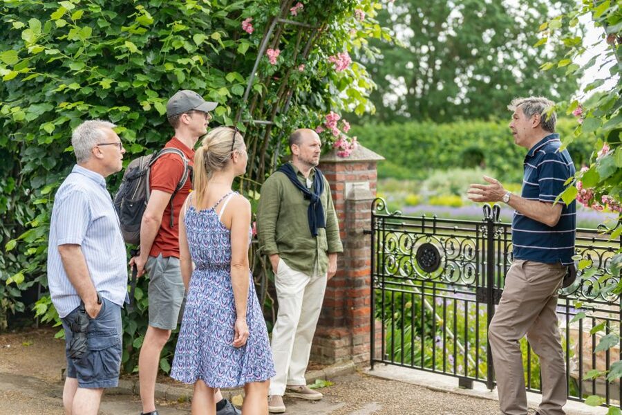 London: Kensington Palace Afternoon Tea & Guided Walk - Should You Book This Kensington Palace Afternoon Tea Tour?