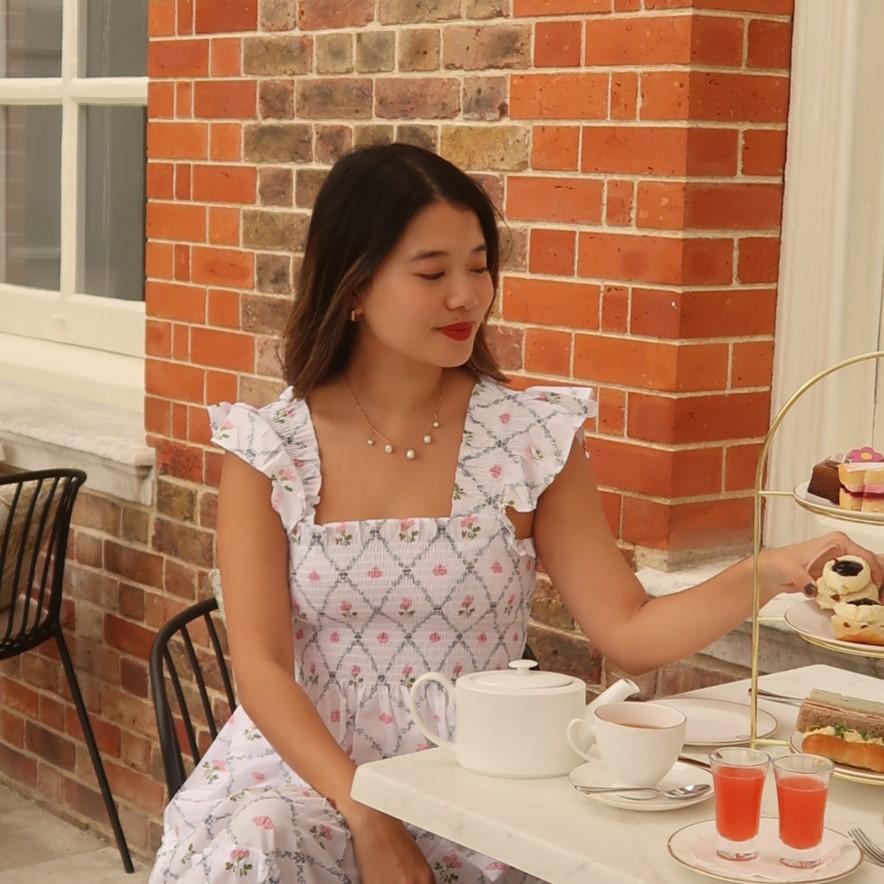 London: Kensington Palace Afternoon Tea & Guided Walk - Kensington Gardens Walk: How the Stories Become Useful