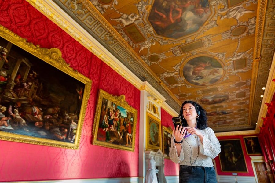 London: Kensington Palace Tour, Guard Change & Afternoon Tea - The Mall to Hyde Park: turning sightseeing into a story
