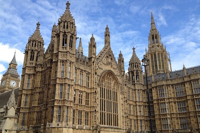 London Layover - Private Tour from Heathrow Airport - Starting at Heathrow: meet, greet, and into London fast