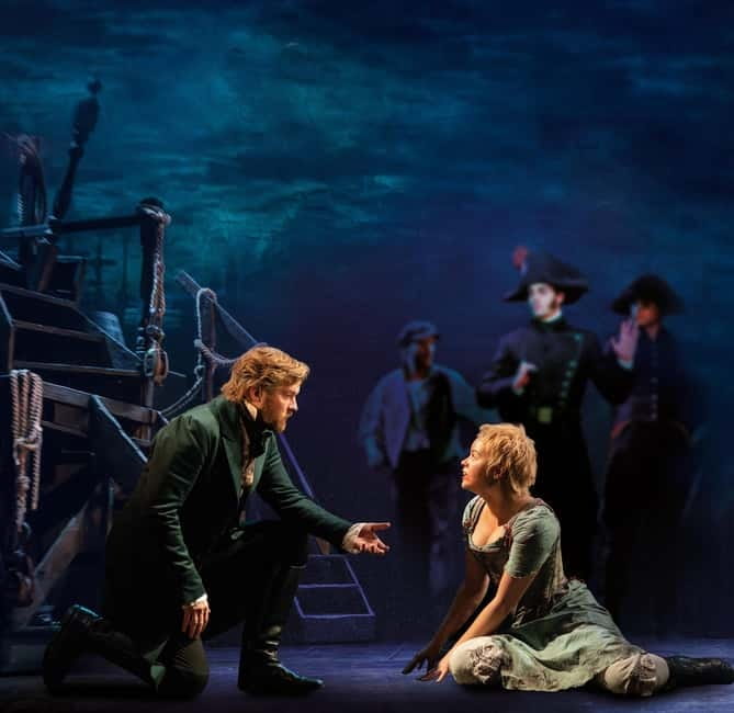 London: Les Misérables and 3-Course Meal & Sparkling Wine - Les Misérables at 7:30 PM: what you’ll be watching