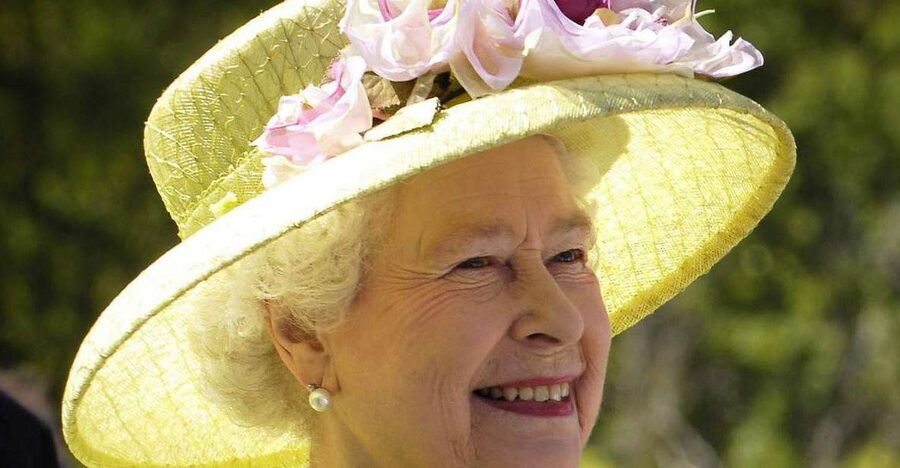 London: Life and Legacy of Queen Elizabeth II Private Tour - A private 2-hour story through royal Westminster