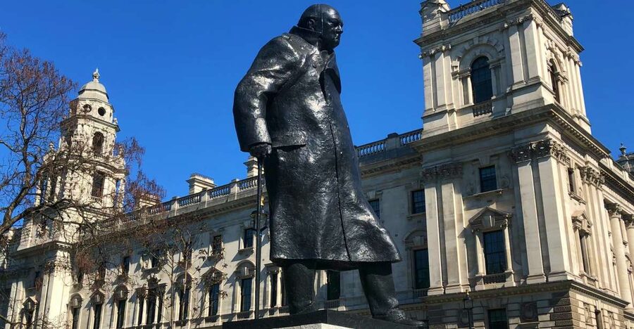 London: London in WW2 and Churchill War Rooms Entrance - Meeting by Westminster Station and getting into the right mindset fast