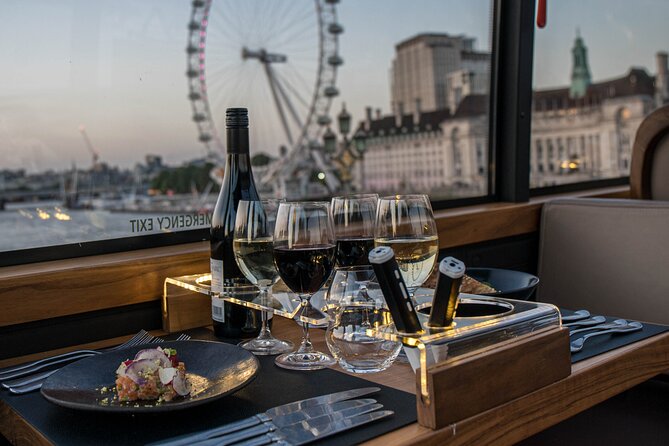 London Luxury Dinner Experience with Panoramic City Views - Your 6-Course Dinner While the City Rolls By