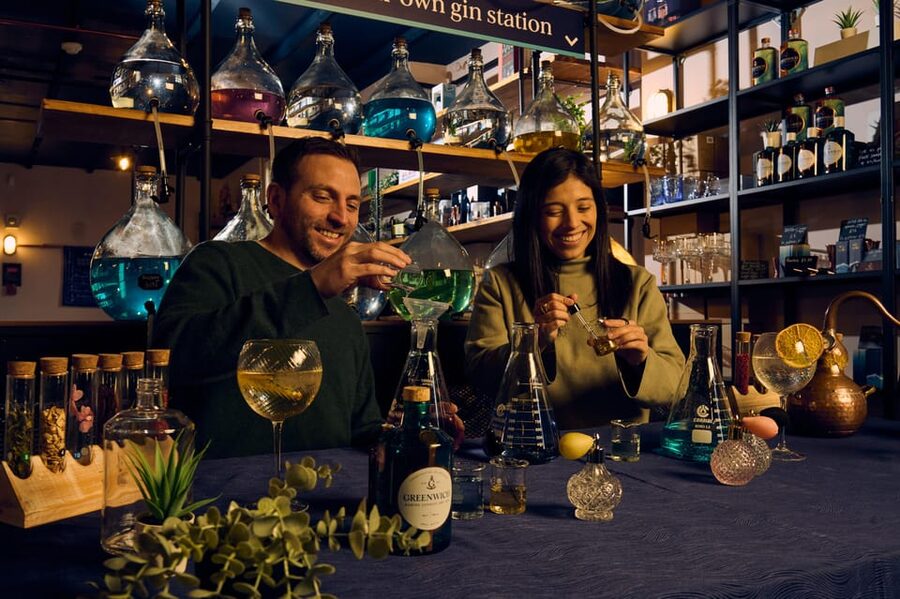London: Make Your Own Gin Workshop with Take-home Bottle - Key highlights worth your attention