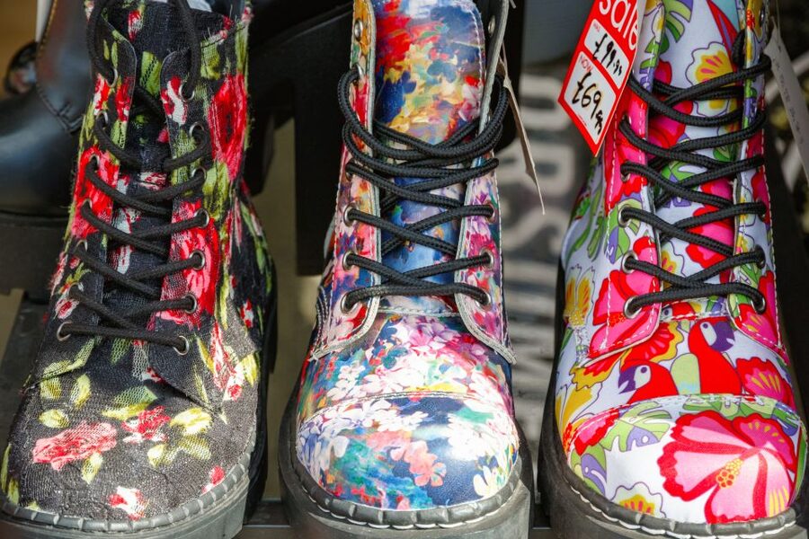 London: Markets, Street Art, and Camden Town Walking Tour - Artillery Passage and the Ten Bells Spitalfields pub stop