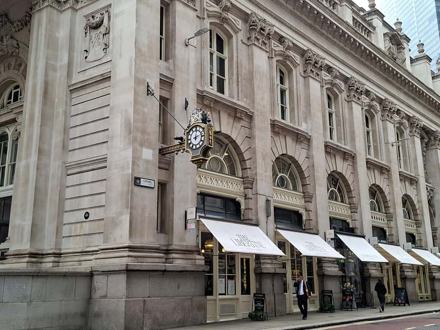 London: Mary Poppins Small Group Walking Tour - Professional Guide Worthy of Your Time