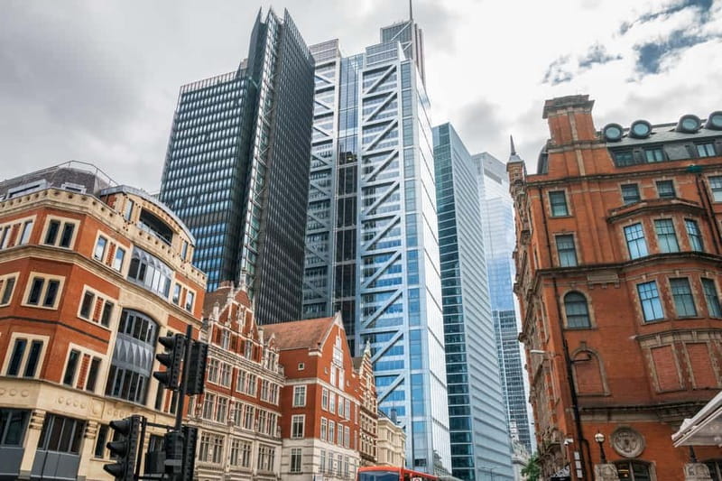 London: Modern Architecture & Building Guided Walking Tour - Where It Begins: Sugar Quay Jetty and City Skyline First Impressions