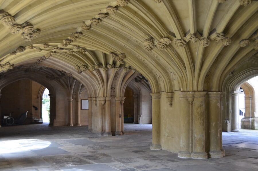 London: Monuments & Back Streets Guided Tour in Black Taxi - Key highlights worth your time