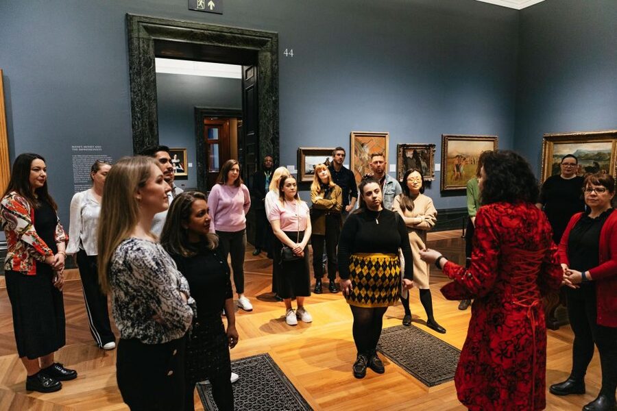 London: National Gallery Guided Tour with Art Expert Guide - The 60–90 minute plan: how you see centuries without drowning