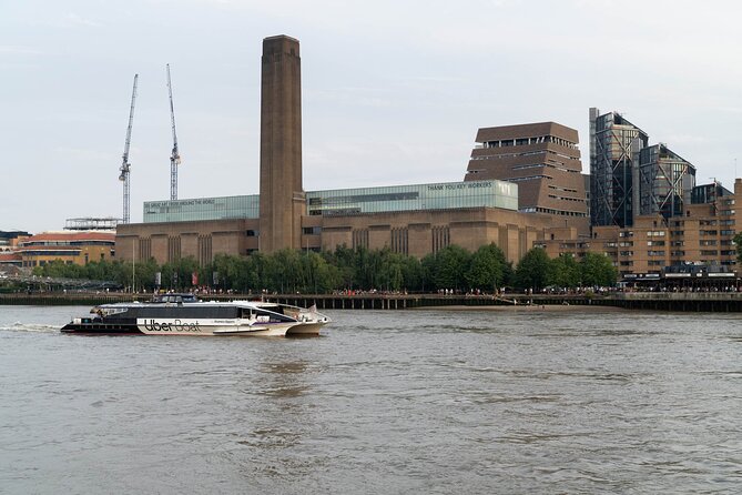 London: Naval College + Painted Hall + Uber Boat: One Way Trip - Tips to get the most out of it