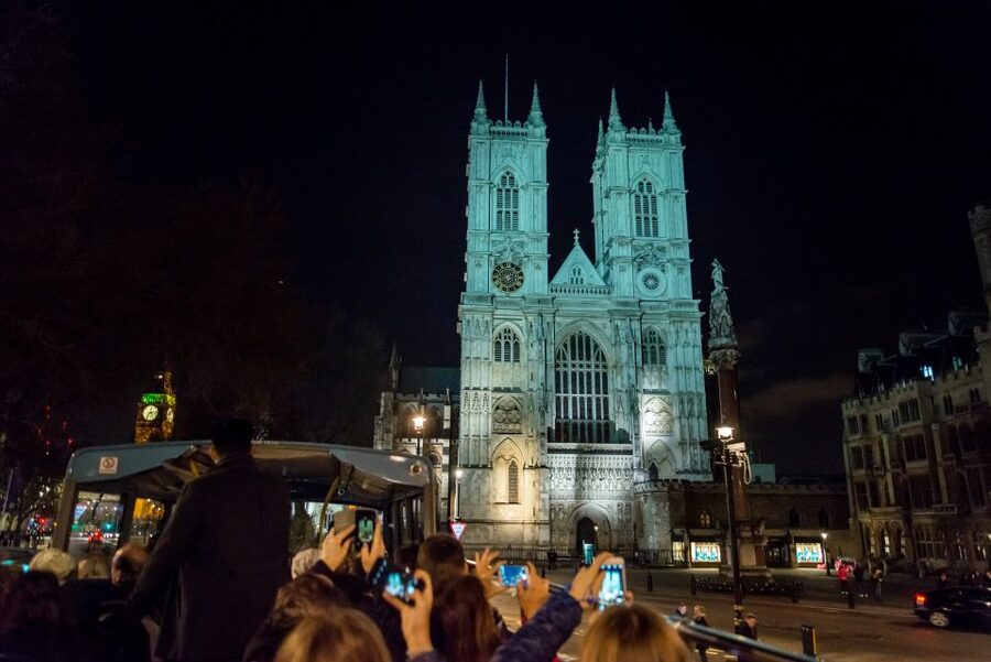 London: Nighttime Open-Top Sightseeing Tour with Live Guide - Photo Timing From a Moving Bus: What to Expect and How to Prepare