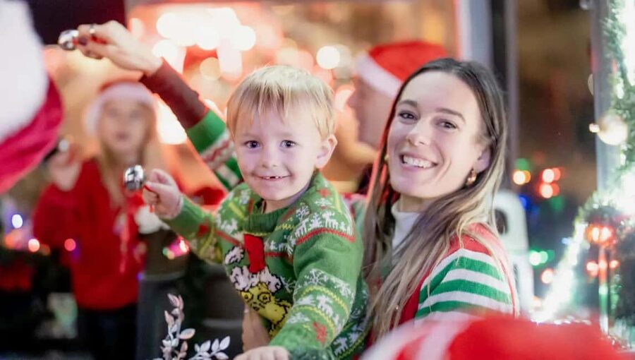 London: North Pole Express Tour with Santa & Festive Fun - Timing and logistics that affect your enjoyment