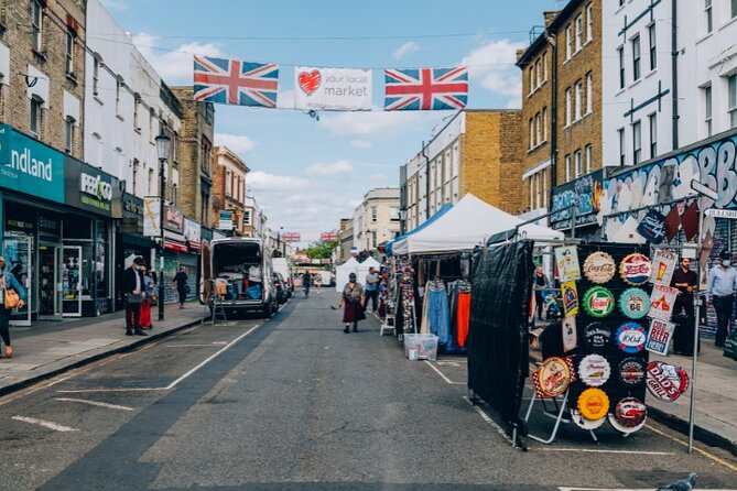 London: Notting Hill Self-Guided Walking Tour with an APP - The Blue Door: iconic film location, with a practical expectation