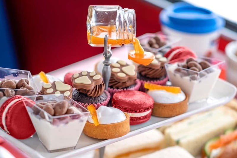 London: Paddington Bear Themed - Afternoon Tea Bus Tour - Finding the Bus Outside the Grand Hotel