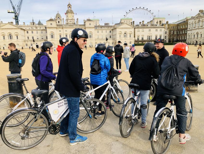 London: Parks and Palaces Guided Morning Bike Tour - Trafalgar Square and Nelson’s Column: a skyline moment that’s easy to enjoy