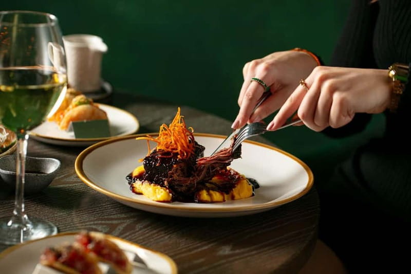 London: Peruvian Japanese Samba Bottomless Brunch - Ayllu Setup: Main Restaurant vs Regent Room