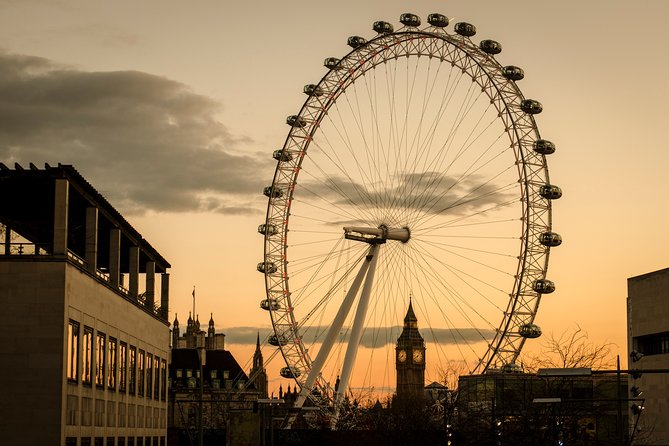 London Photography Masterclass - Private Photography Lesson - What to bring: camera, tripod, and practical night gear
