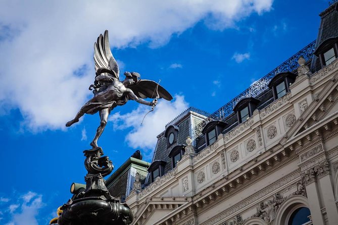 London Photography Tour - Private Tour - Big Ben and Houses of Parliament—statues, scale, and freezing the iconic