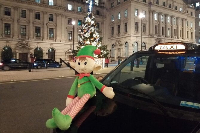 London Private Christmas Lights Taxi Tour with Pick Up - Pickup That Spares You the Hunt for a Cab