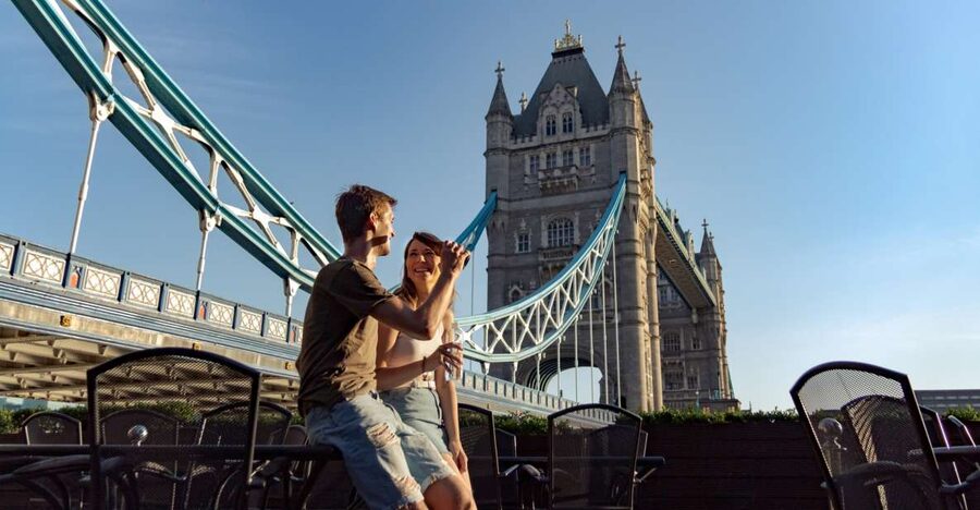 London: Private City Kickstart Walking Tour - London Bridge, Borough Market, and the Golden Hinde: food meets history