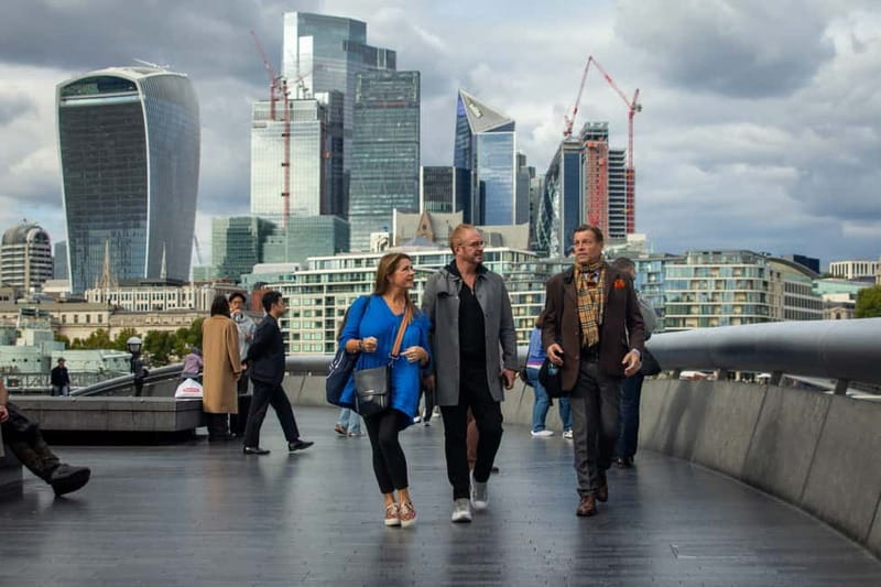 London: Private Custom Experience with a Local, Icons & Gems - Accessibility and comfort: what you should check