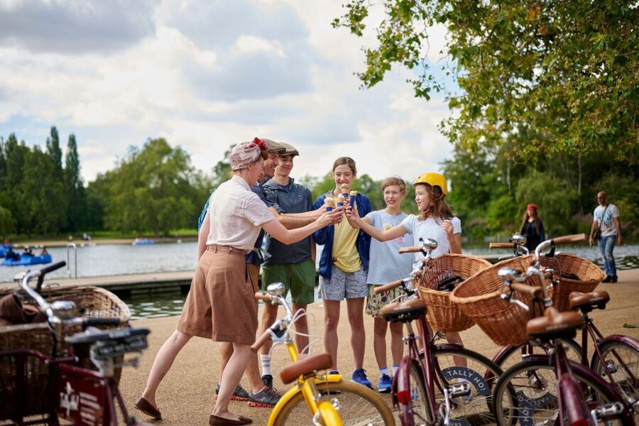 London: Private Family Guided Bike Tour with Childseats - Who This Tour Fits Best
