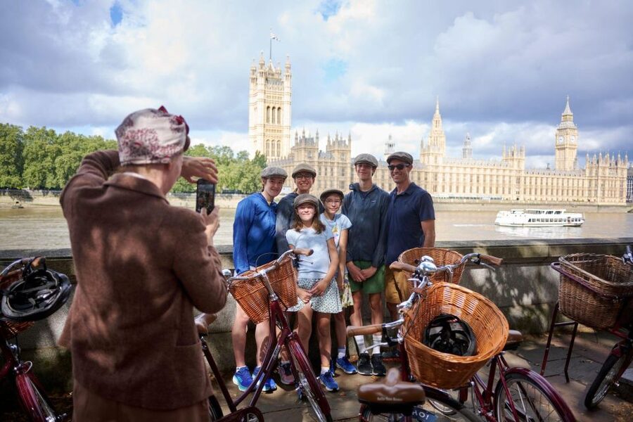London: Private Family Guided Bike Tour with Childseats - Price and Value: What $286 per Person Really Buys