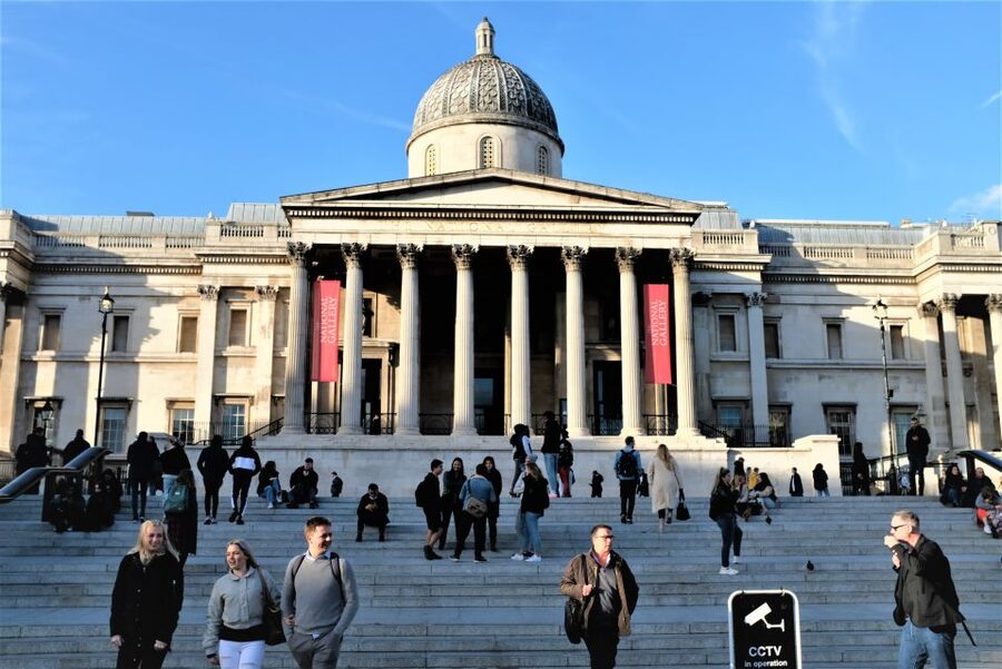 London: Private Tour of the National Gallery with tickets - How Da Vinci and Van Eyck become more than famous names