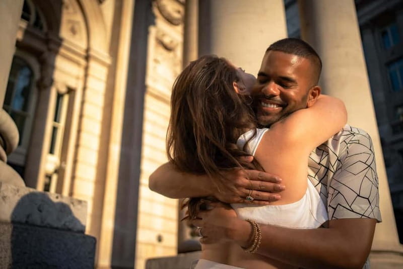 London: Private travel vacation photoshoot -Romantic Special - 30-Minute Entry vs VIP Session: Picking the Right Amount of Time